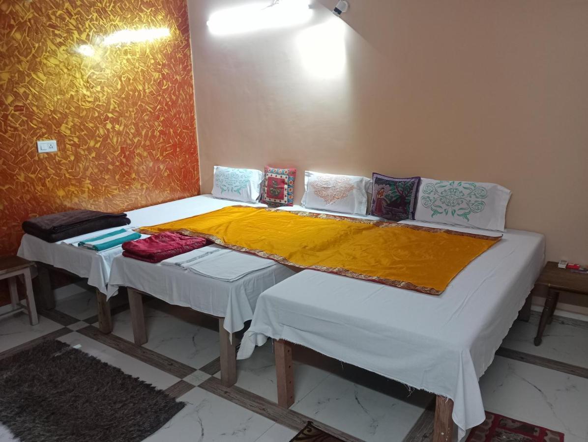 Shiva Inn Varanasi Esterno foto