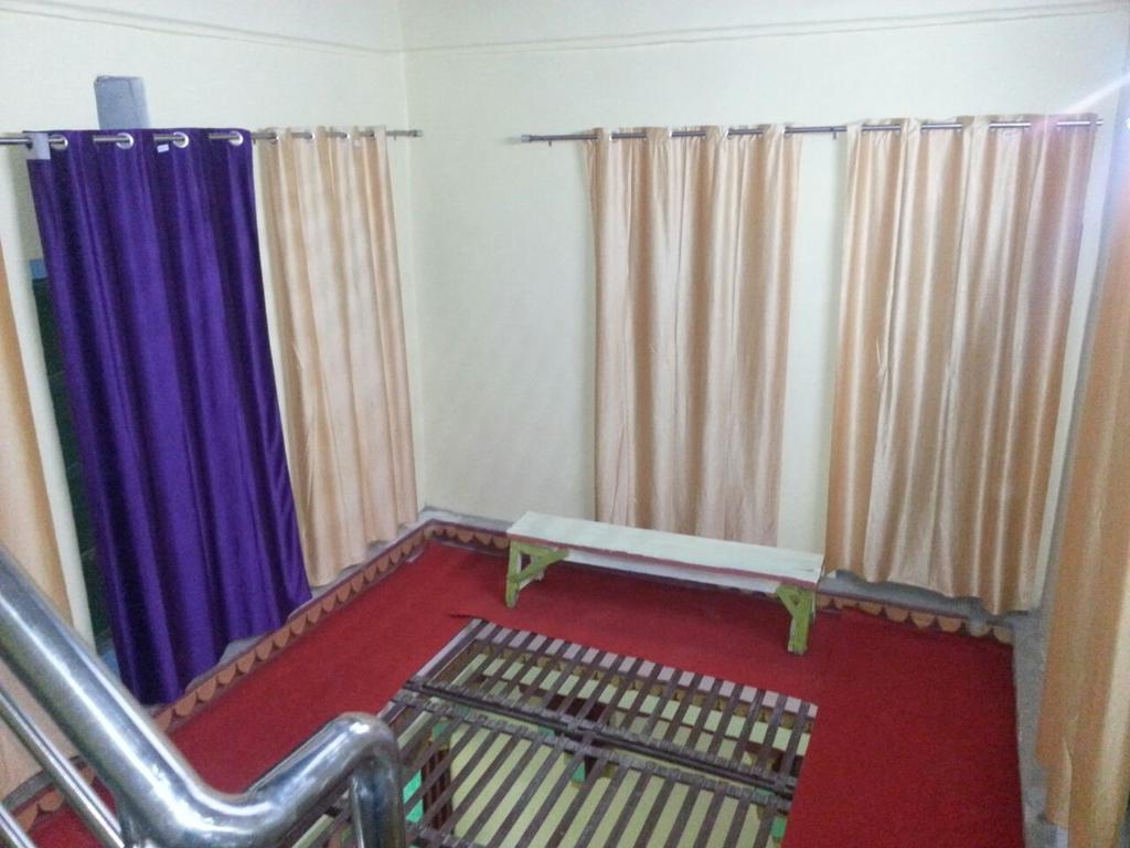 Shiva Inn Varanasi Esterno foto
